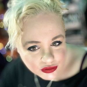 Meet your Posher, Calla